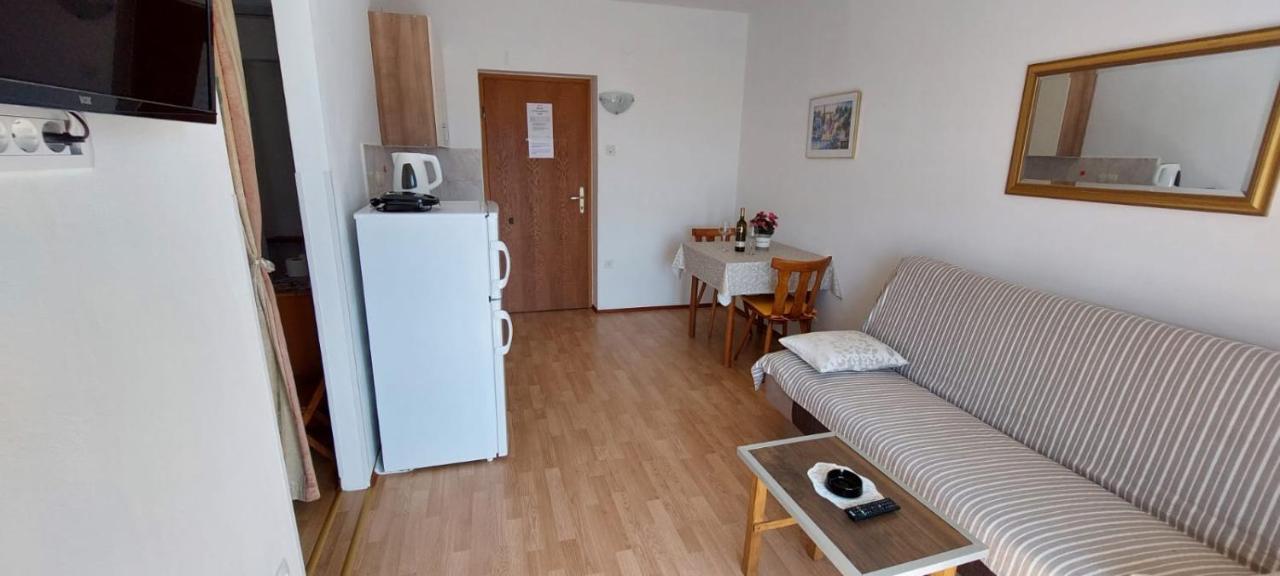 Milijana Apartments Rab 라브 외부 사진